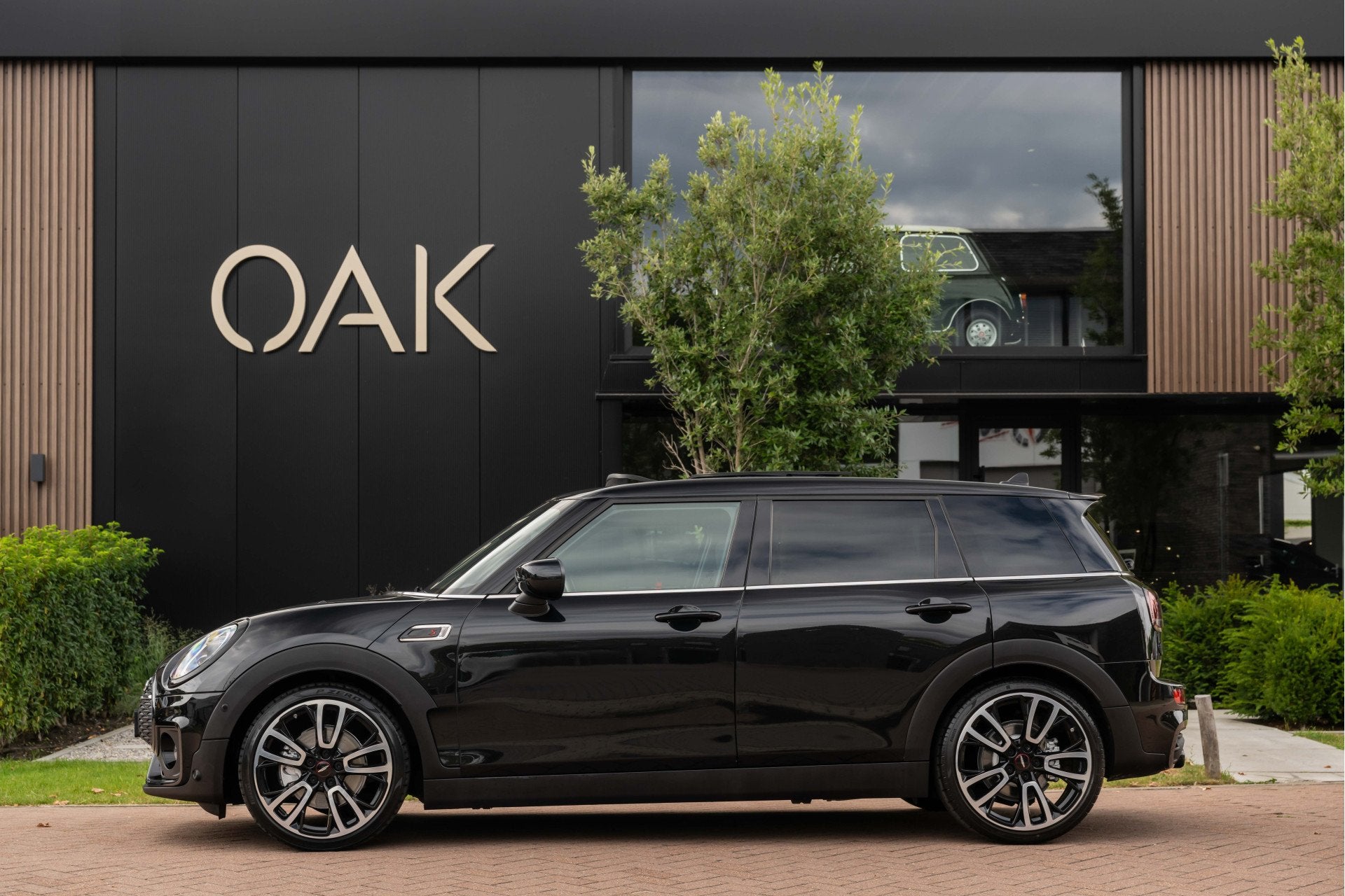 MINI Clubman 2.0 Cooper S F1 Aut. | JCW-Trim | Navi | Panora, Auto's, Gebruikt, 4 cilinders, Zwart, Leder