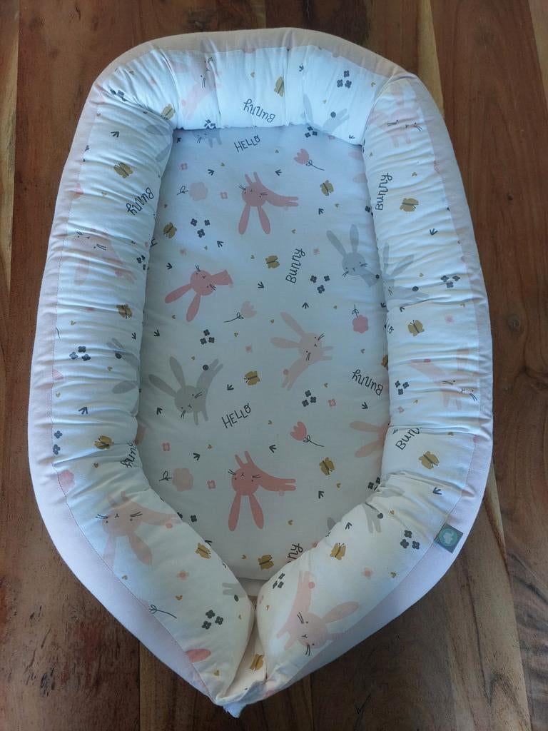 Babynestje Funnybaby - Zo goed als nieuw, Ophalen of Verzenden, Zo goed als nieuw