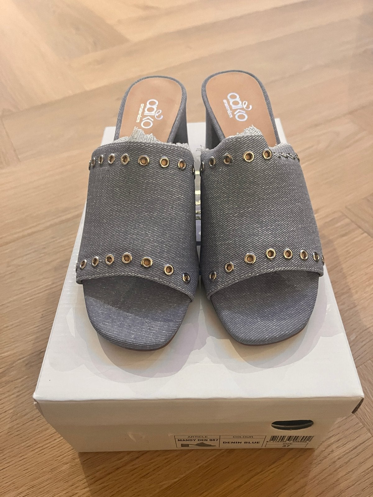 Denim samdalen Aaiko, Kleding | Dames, Schoenen, Nieuw, Ophalen of Verzenden, Instappers, Beige