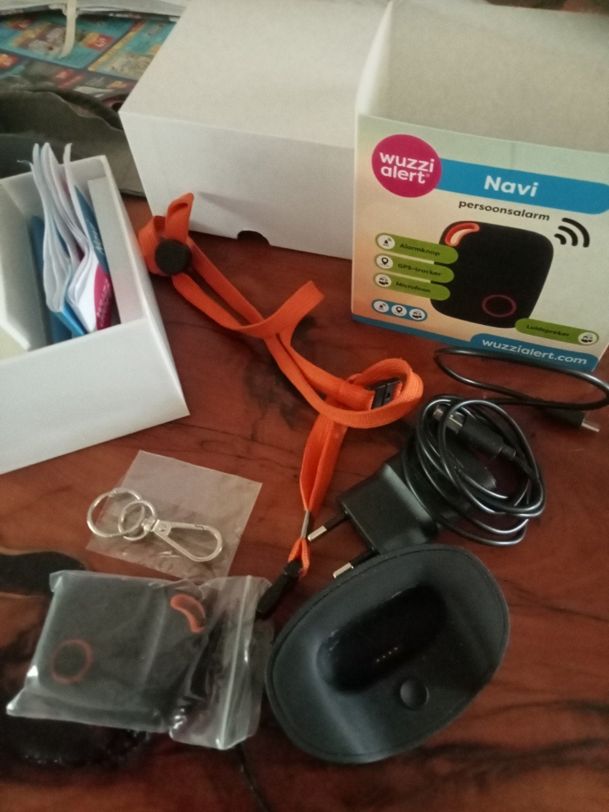 Wuzzi Alert Navi Persoonsalarm met GPS-tracker en alarmknop, Ophalen of Verzenden