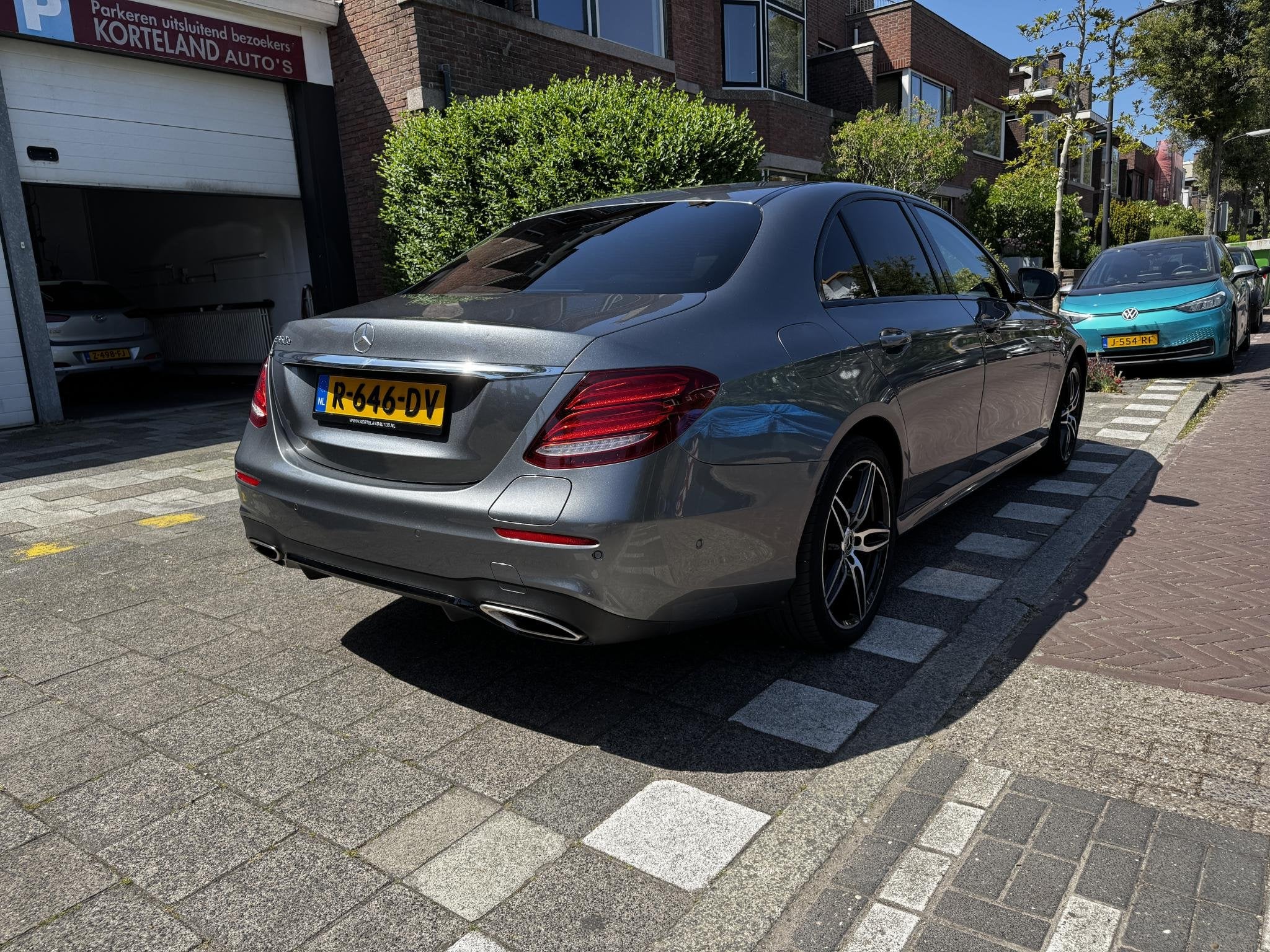 Mercedes-Benz E-klasse 350 e Business Solution AMG 15.500 ne, Auto's, Automaat, Achterwielaandrijving, Gebruikt, Met garantie (alle)