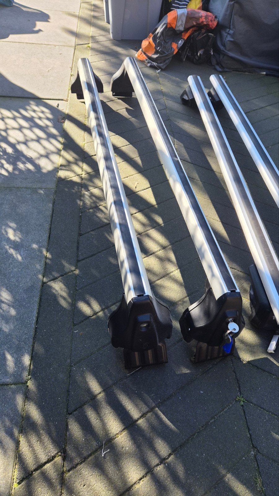 Dakdragers Thule en Skoda - 2 sets beschikbaar, Auto diversen, Ophalen