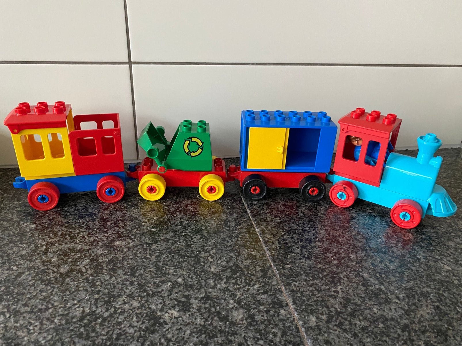 Duplo Treinset - Kleurrijke trein met wagons, Ophalen of Verzenden, Zo goed als nieuw, Complete set, Duplo