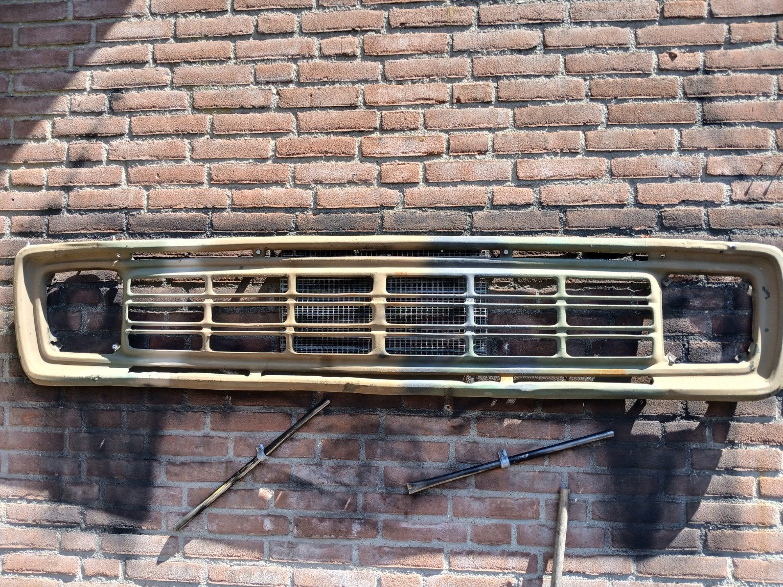 Dodge W200 Grille - Gebruikt, Auto-onderdelen, Ophalen of Verzenden, Gebruikt, Voor, Dodge