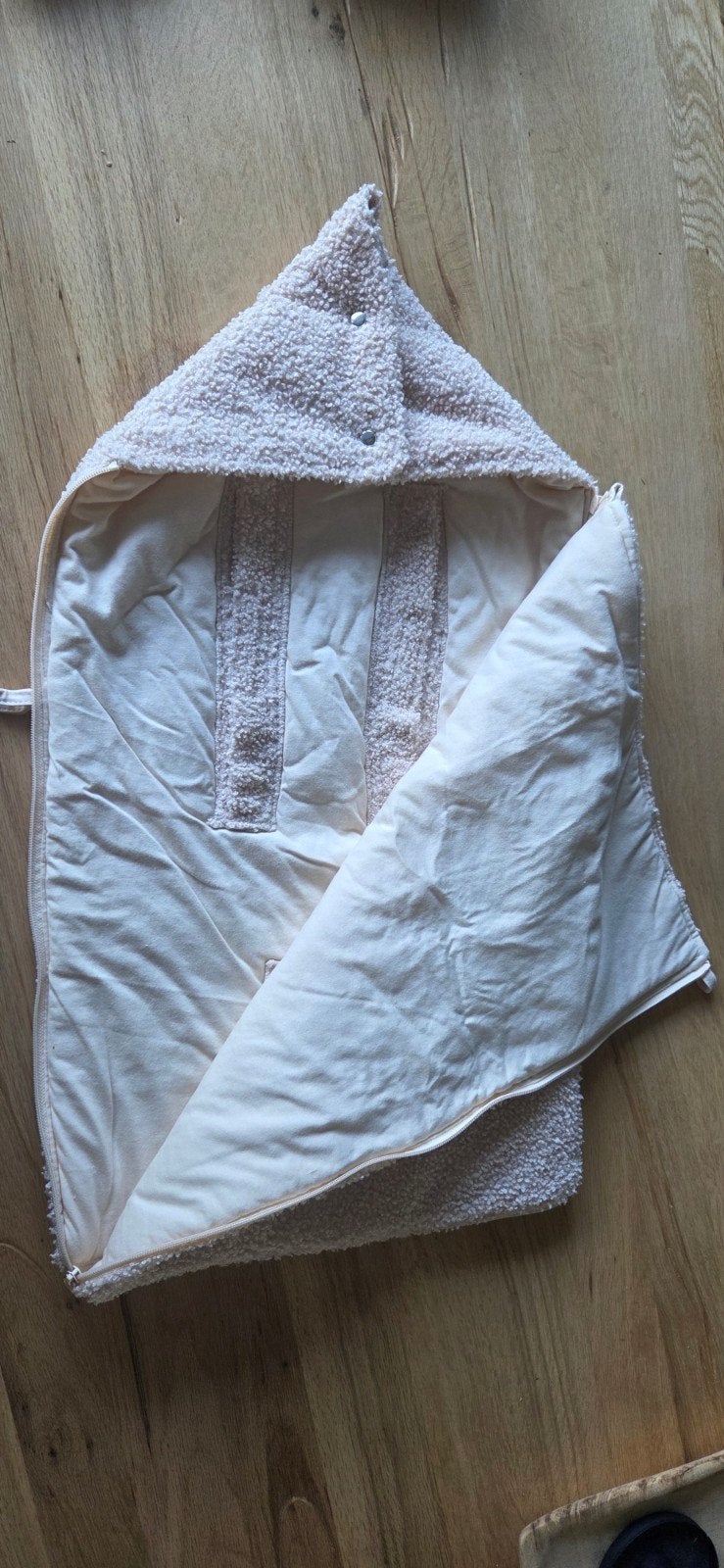 Jollein Voetenzak Beige - Zo goed als nieuw, Kinderen en Baby's, Dekens, Slaapzakjes en Inbakerproducten, Jollein, Ophalen of Verzenden
