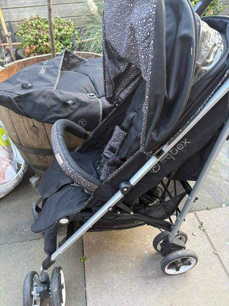 Cybex Topaz buggy zwart grijs met regenhoes en extra zitje, Kinderen en Baby's, Buggy's, Ophalen, Gebruikt, Overige merken, Verstelbare rugleuning