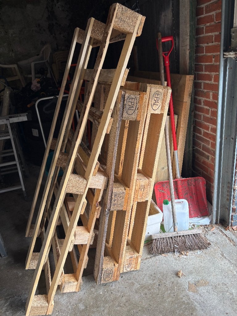 Gratis op te halen 4 X houten pallets, Doe-het-zelf en Verbouw, Ophalen, Gebruikt, Minder dan 25 mm, Minder dan 200 cm