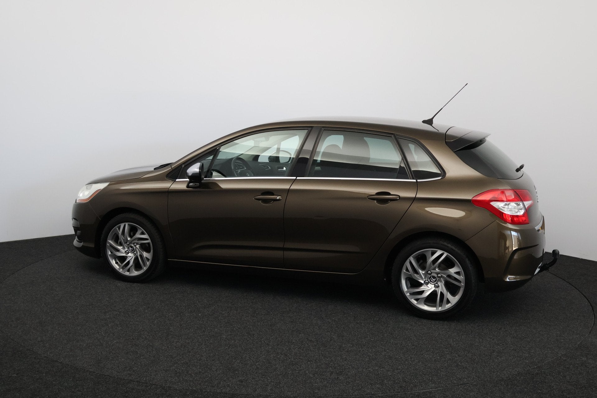 Citroën C4 1.6 VTi Tendance/ Trekhaak/ 17'' LMV/ Extra geti, Auto's, Voorwielaandrijving, Euro 5, Stof, Zwart