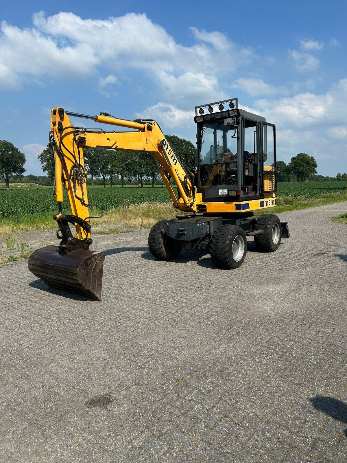 Midigraver 5 tons mobiekle kraan, Zakelijke goederen, Ophalen, Graafmachine