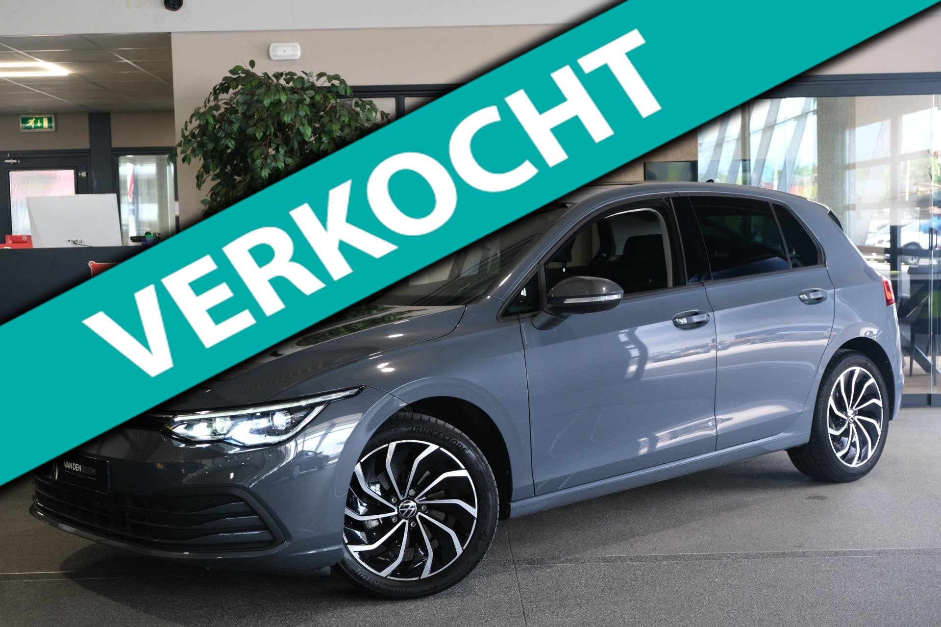 Volkswagen Golf 8 1.5 eTSI Style DSG 150pk Navi ACC PDC Cam, Auto's, Stof, Zwart, 4 cilinders, 150 pk
