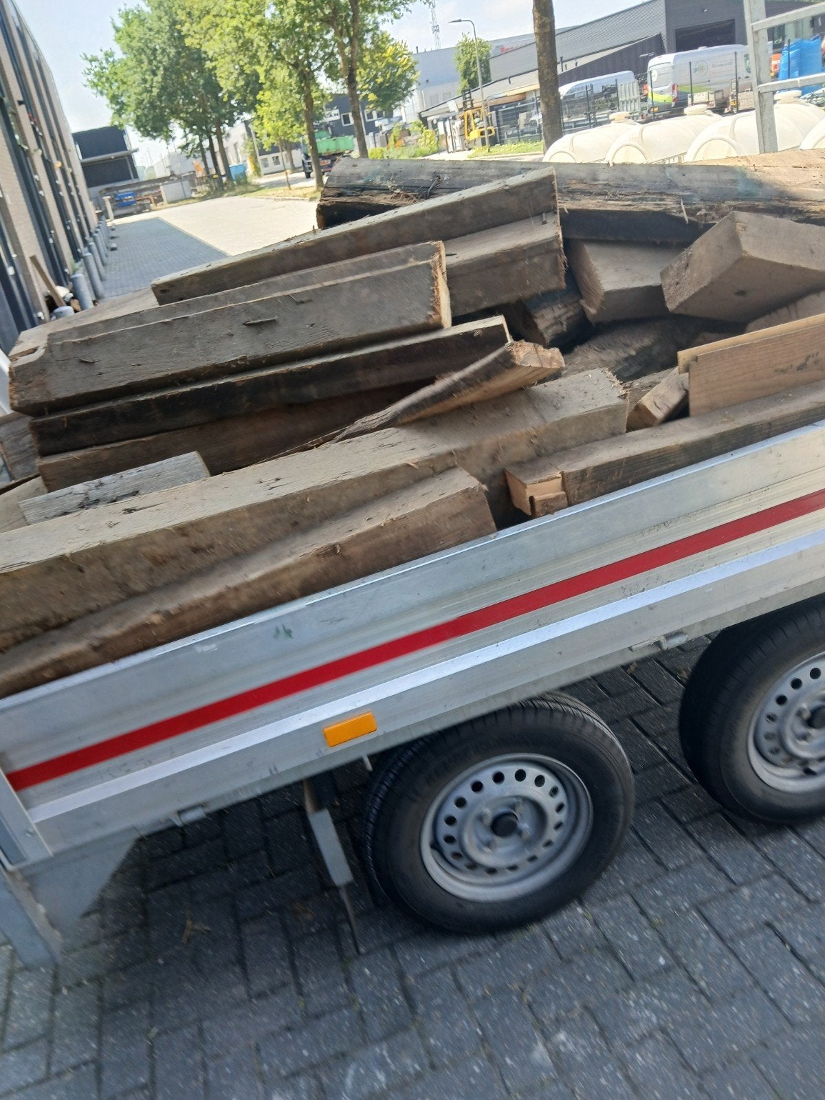 Kar vol brandhout, Minder dan 3 m³, Ophalen