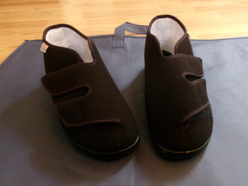 Verbandschoenen Varamed  maat 41, Ophalen of Verzenden, Zo goed als nieuw