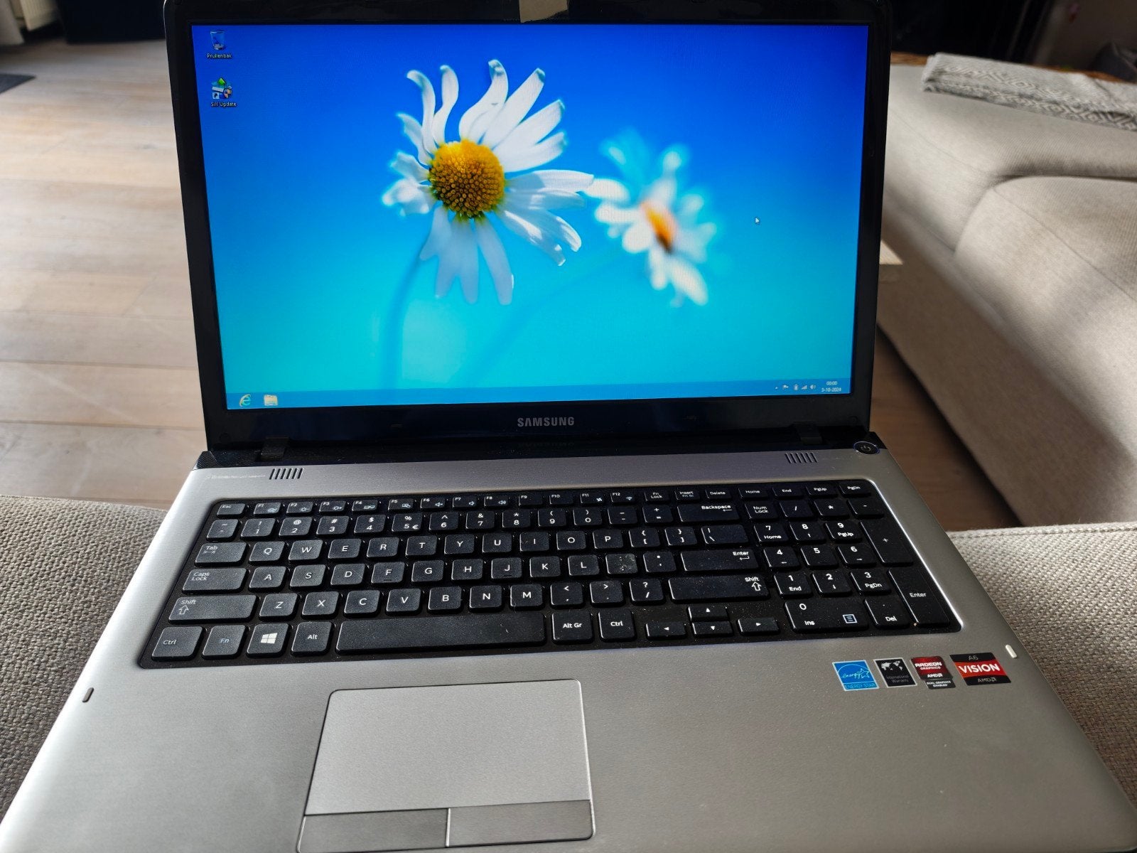 Samsung 17,3 inch laptop NP355E7C – werkend, Ophalen, Gebruikt, 2 tot 3 Ghz, 17 inch of meer