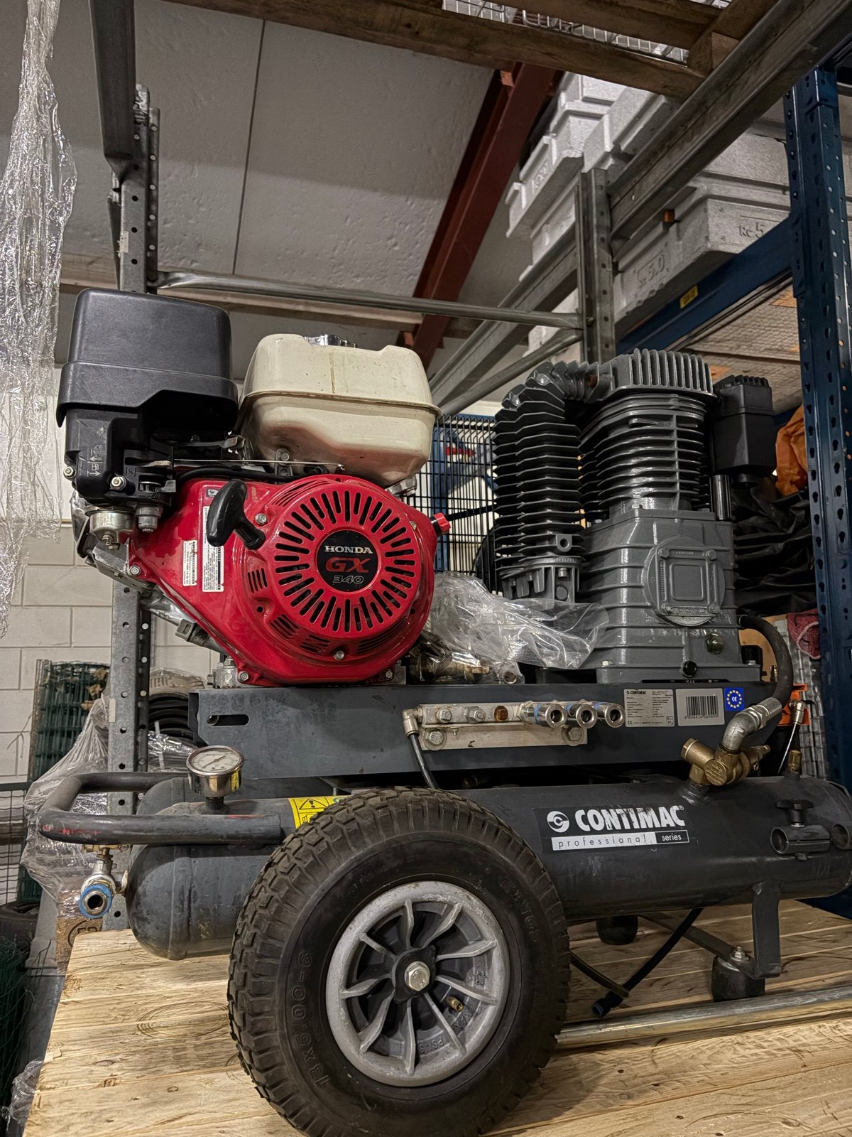 Contimac cm 950/11 17+17 met Honda gx benzine motor, 100 liter of meer, Ophalen, Gebruikt, Mobiel