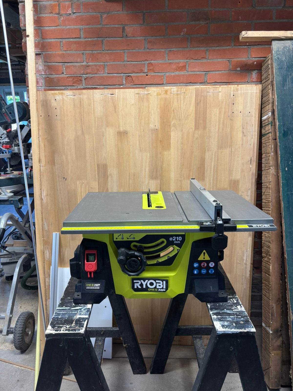 Ryobi 18V zaagtafel, Ophalen, Cirkelzaag, Zo goed als nieuw, 30 tot 70 mm