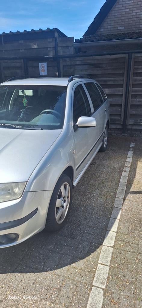 Skoda Fabia 1.4 Combi 55KW 2004 Grijs, Voorwielaandrijving, 74 pk, 4 cilinders, 1070 kg