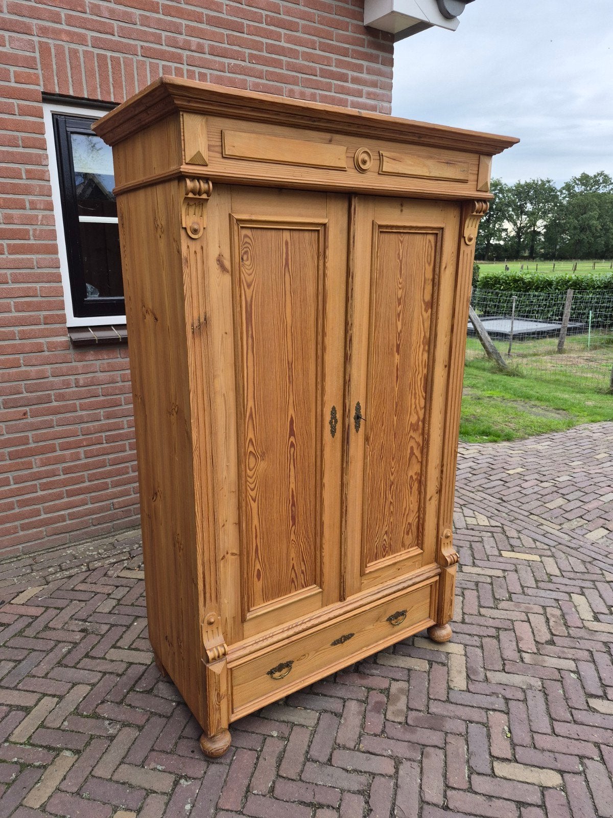 Prachtige Grenen Kast met Lade en Planken, Ophalen