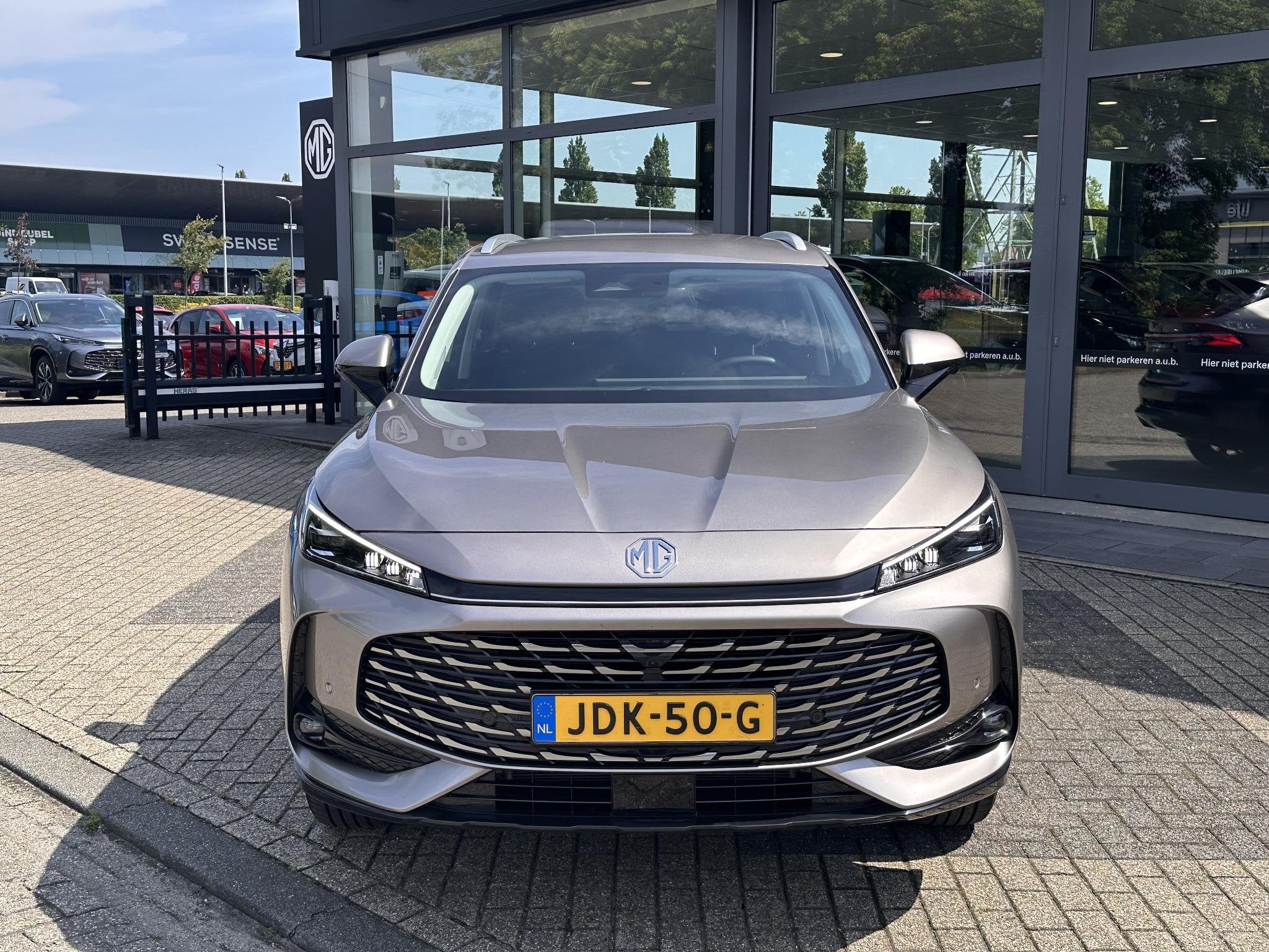 MG HS Hybrid+ 1.5 Aut. Luxury | Stoelverwarming | Carplay |, Auto's, 12 maanden, Gebruikt, 4 cilinders, Hybride Elektrisch/Benzine