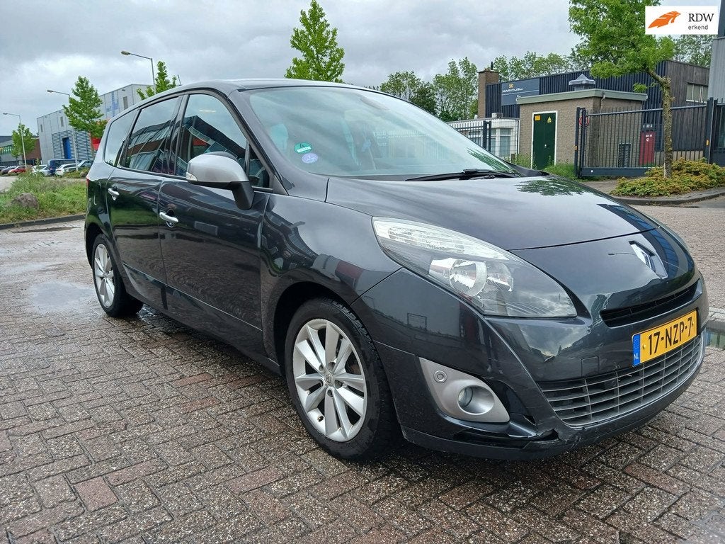 Renault Grand Scénic 2.0 Bose 7p Automaat! Navi Apk nw, Euro 5, Gebruikt, 4 cilinders, 7 stoelen