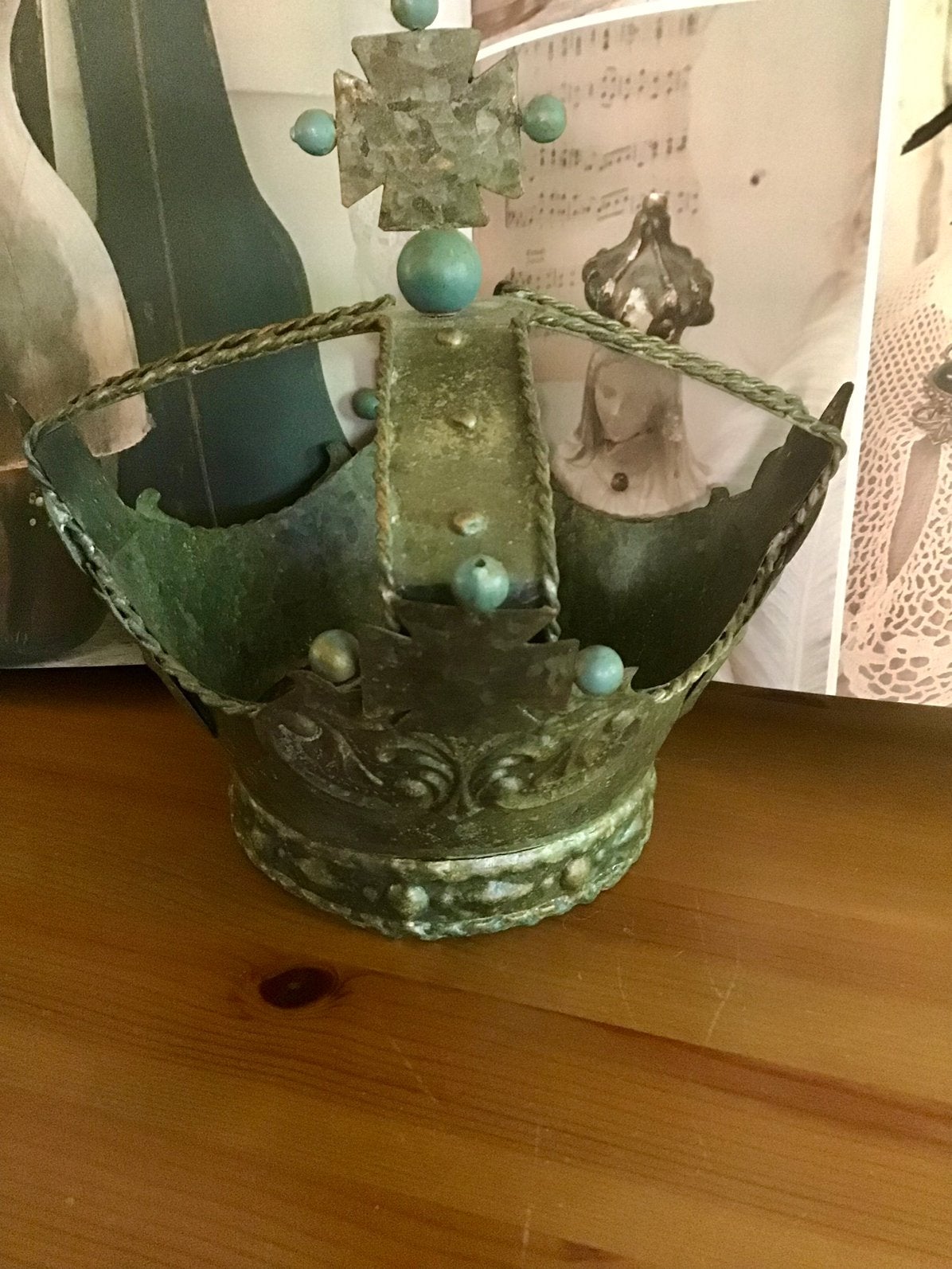 Oude Metalen *Paspop Kroon ** hoog 18 cm., Ophalen of Verzenden