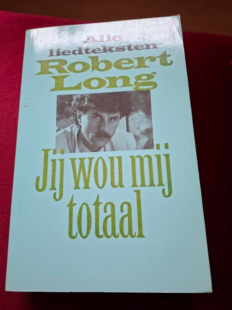 Boek Robert Long Liedteksten, Boeken, Ophalen of Verzenden, Zo goed als nieuw