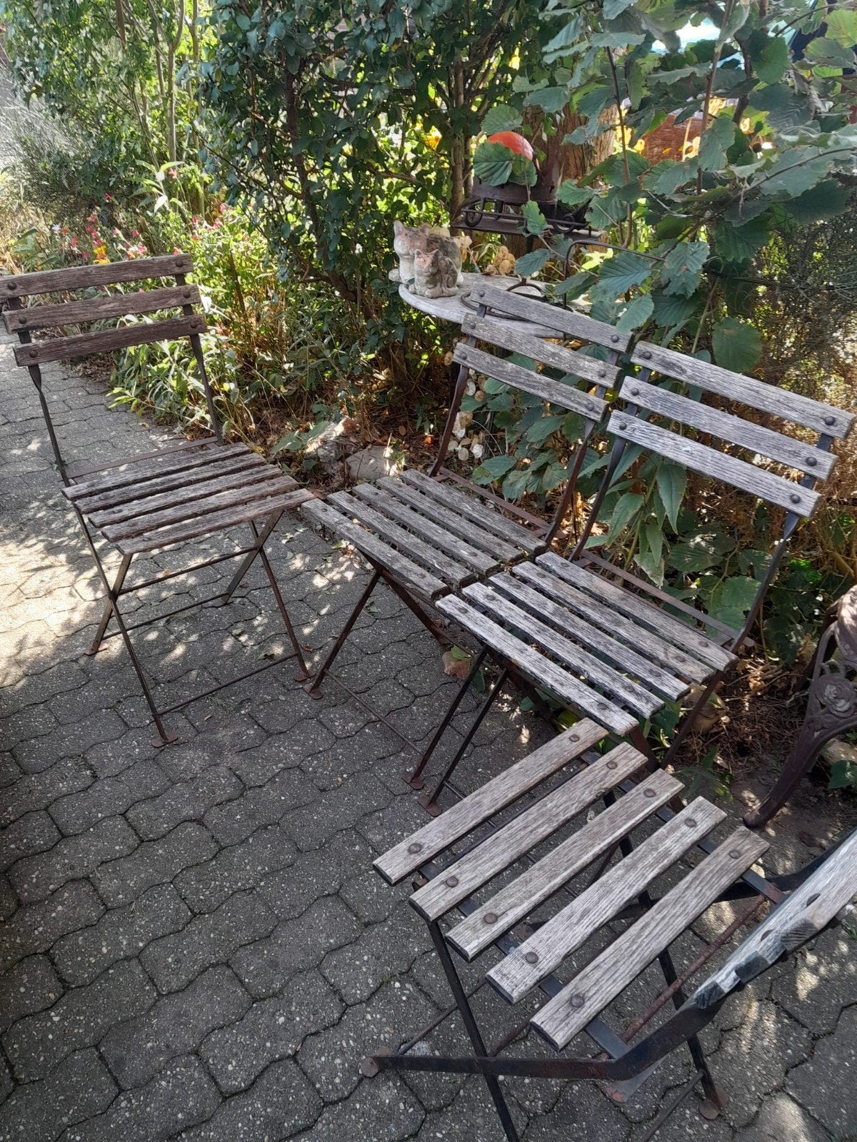 Vier Bistro stoeltjes, Ophalen