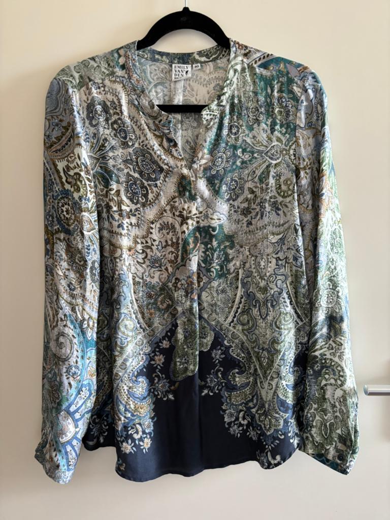 Emily van den Bergh blouse maat 40, Ophalen of Verzenden, Zo goed als nieuw, Maat 38/40 (M), Blauw