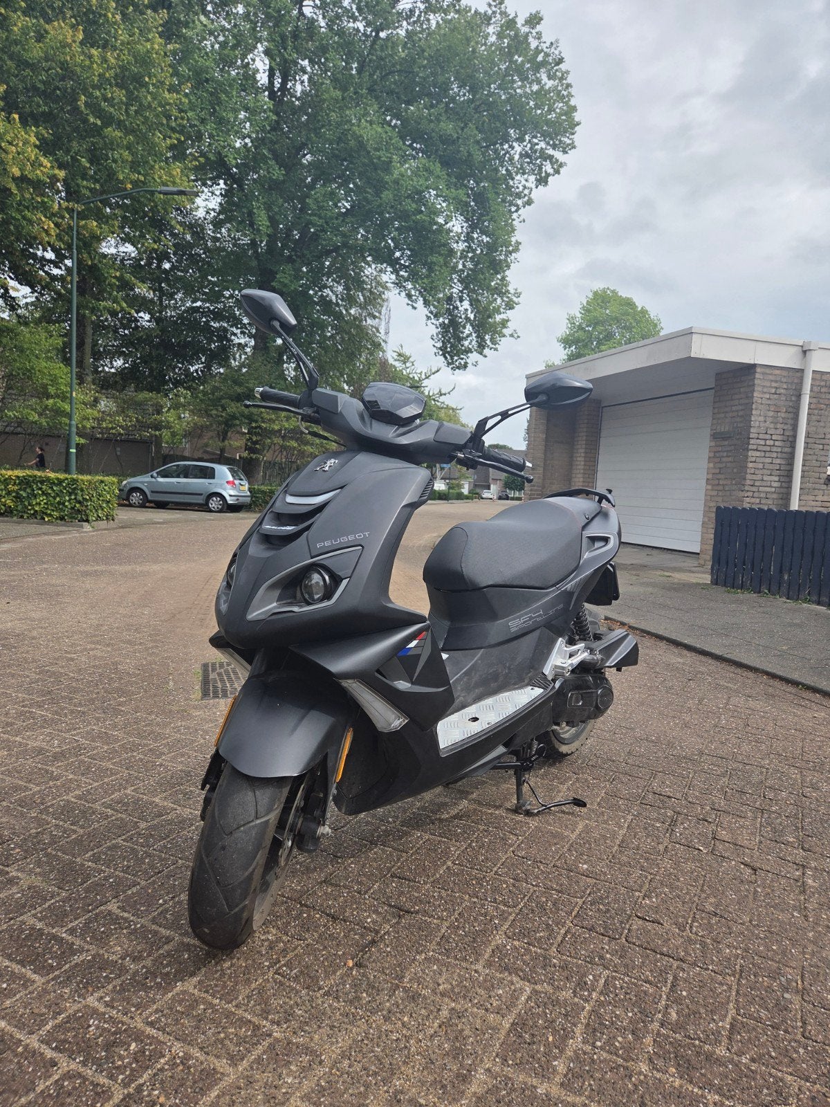 Peugeot Speedfight 4 4T, Ophalen
