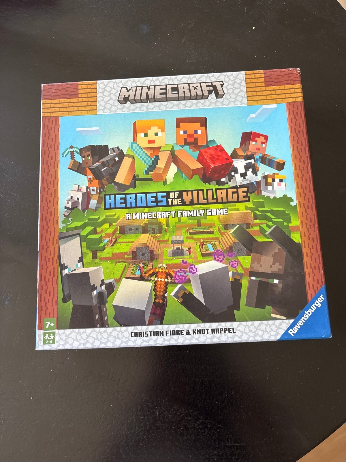 Minecraft Heroes of the Village - Familie Bordspel, Ophalen of Verzenden, Nieuw