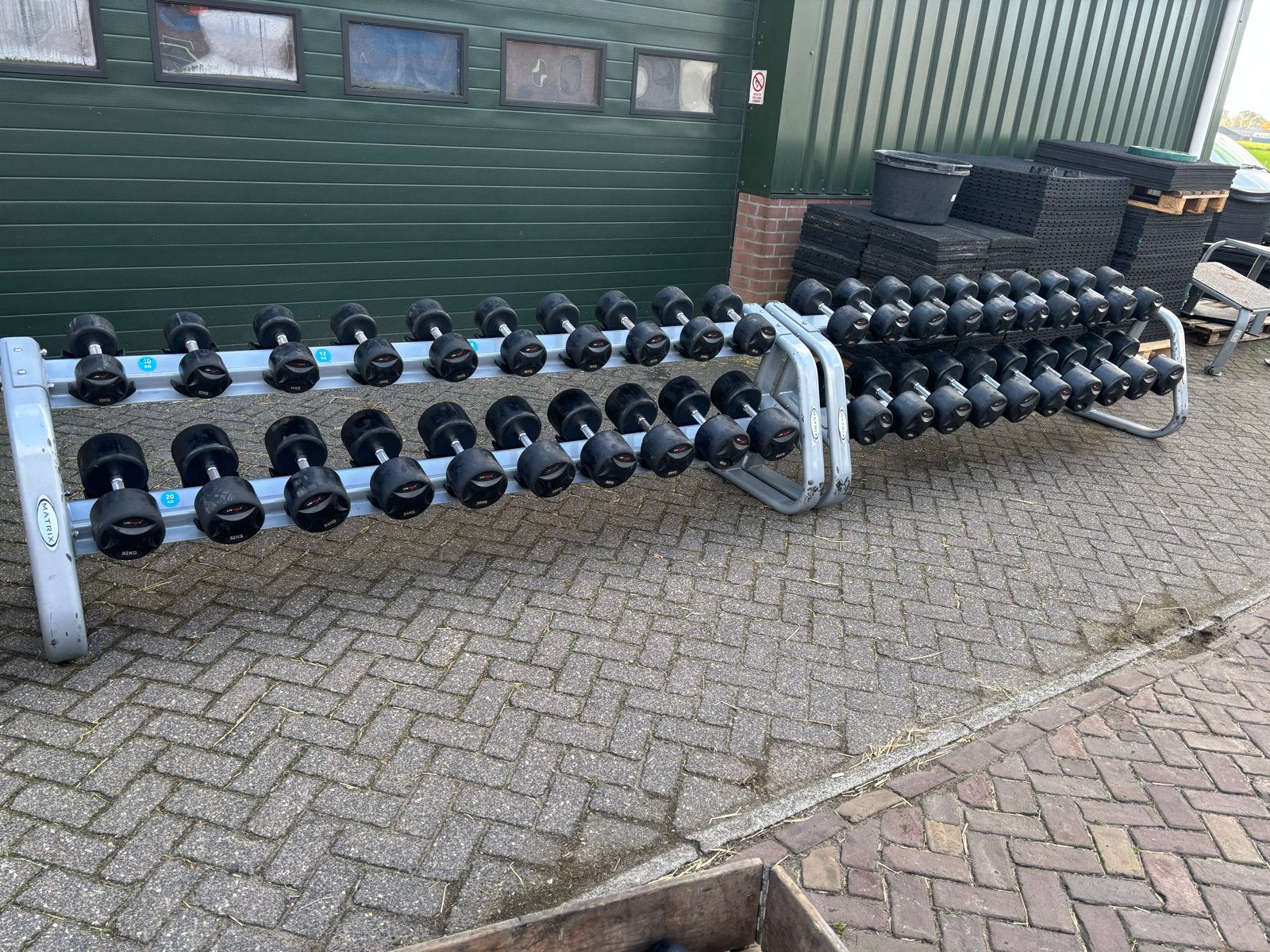 Lifemaxx Dumbbellset 1-50 kg met toren en Precor rekken, Ophalen, Gebruikt, Lifemaxx, Lifemaxx