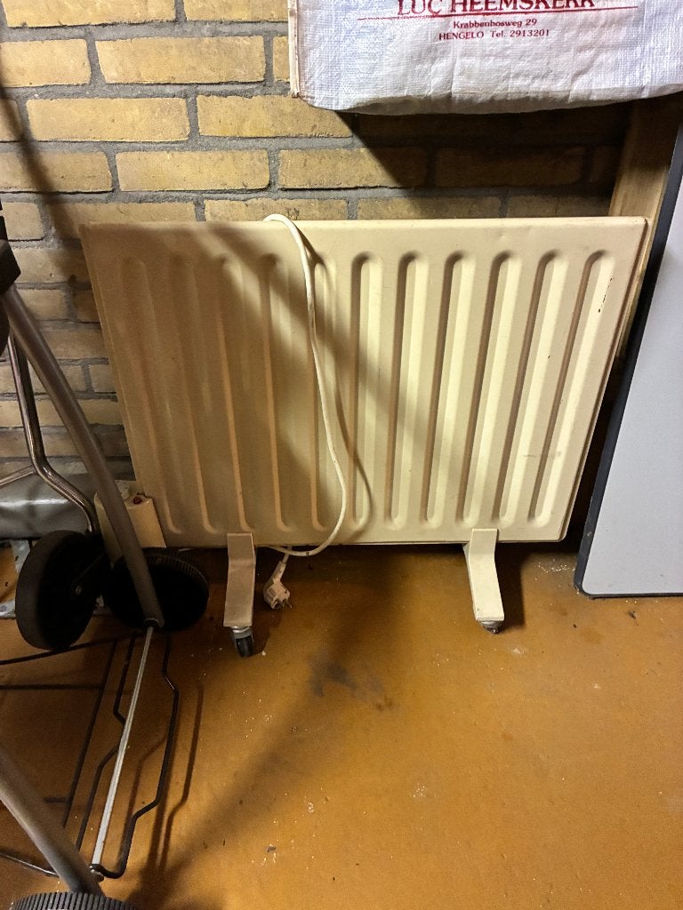Elektrische kachel - Gebruikt maar functioneel, Ophalen, Gebruikt, Overige soorten, Elektrisch