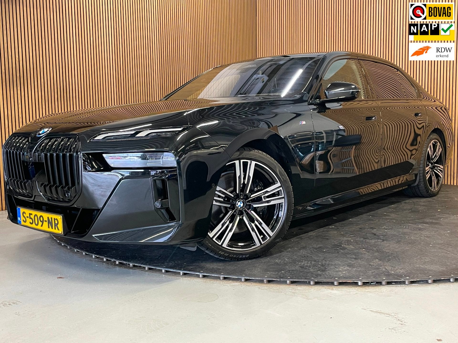 BMW I7 XDrive60 106 kWh|M-SPORT|96% SOH|BLACK EDITION|FULL O, Auto's, Automaat, Dealer onderhouden, Gebruikt, Zwart