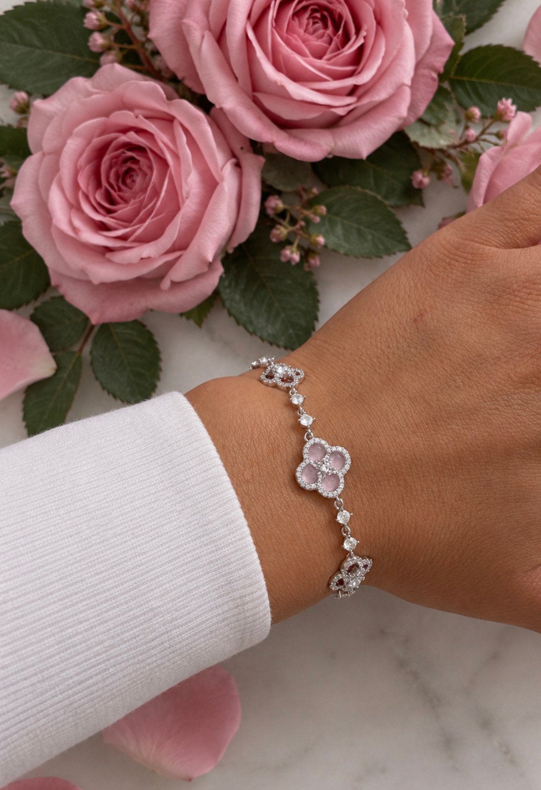 Klaver armband Stainless steel, Ophalen of Verzenden, Zo goed als nieuw, Roze
