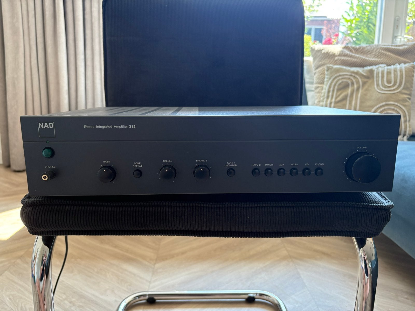 NAD Stereo Integrated Amplifier 312 - Uitstekende Staat, Audio, Tv en Foto, Versterkers en Receivers, Zo goed als nieuw, Ophalen