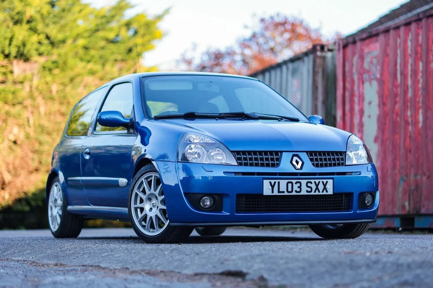 GEZOCHT: renault clio 2 sport 172 RS 2.0 airco pomp, Ophalen, Renault