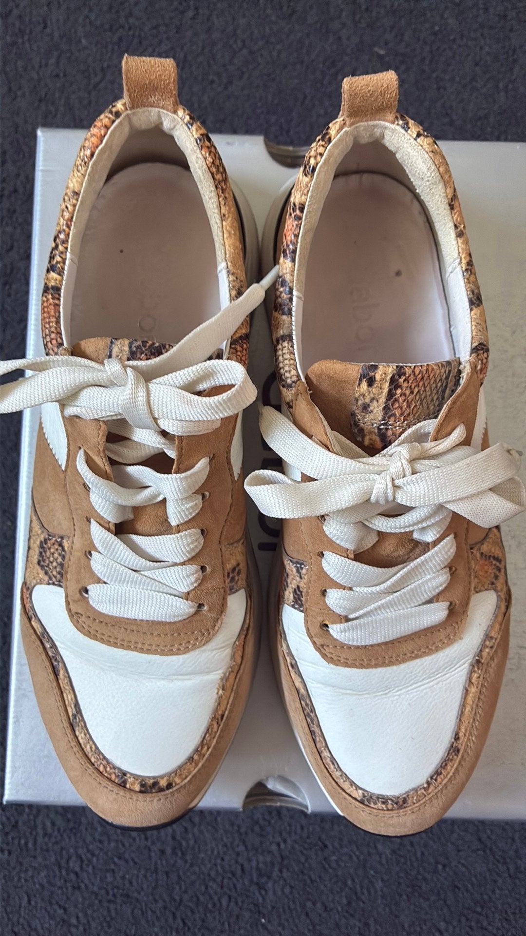 Gabor sneakers maat 5,5, Kleding | Dames, Schoenen, Ophalen of Verzenden, Zo goed als nieuw, Sneakers of Gympen
