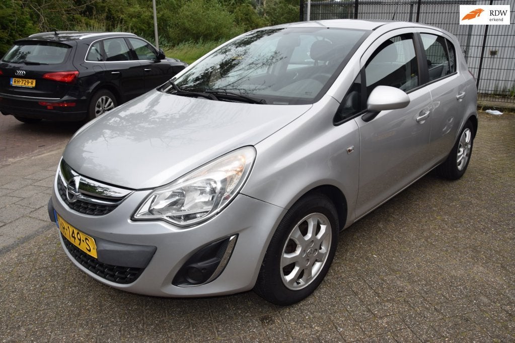 Opel Corsa 1.2-16V Design Edition, Voorwielaandrijving, Euro 5, Gebruikt, 4 cilinders