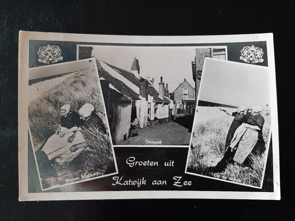 Groeten uit Katwijk aan Zee, vrouwen in klederdracht, 1954, Verzenden, 1940 tot 1960, Gelopen, Zuid-Holland