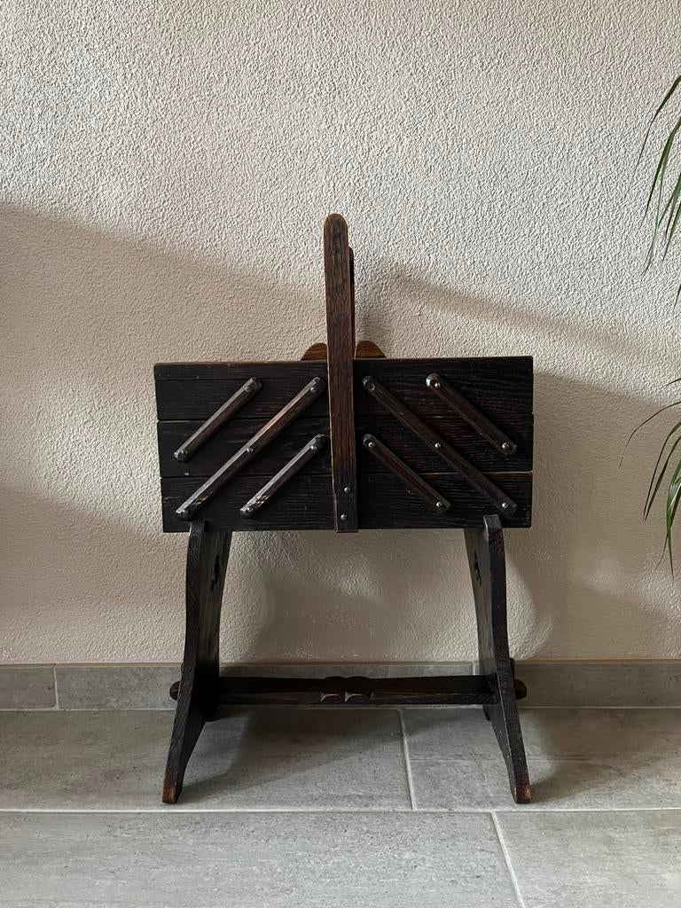 Naaikastje, Antiek en Kunst, Ophalen