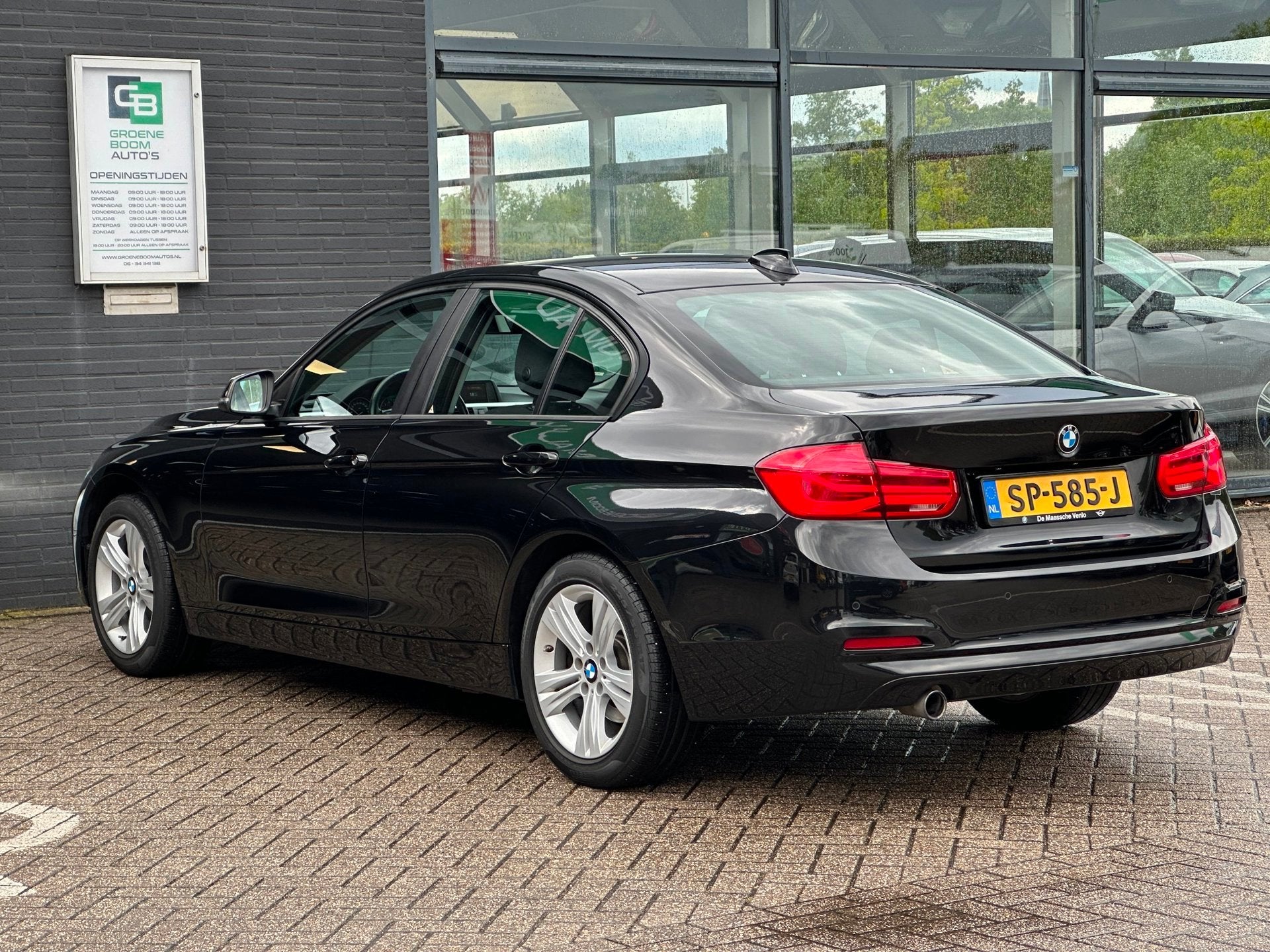 BMW 3-serie 318i/2E EIG/XENON/DEALERONDERHOUDEN/NL-AUTO NAP!, Automaat, Gebruikt, Euro 6, Zwart