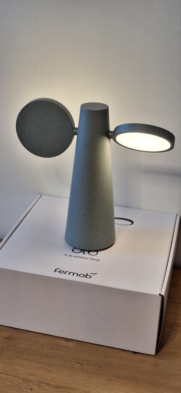 Fermob OTO H27 lamp nieuw in de doos, Huis en Inrichting, 27 cm, Nieuw, Ophalen of Verzenden, Grijs
