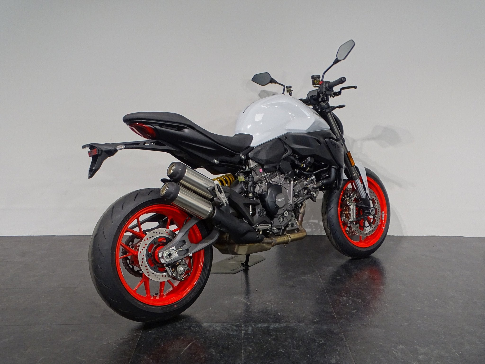 Ducati Monster V2, Motoren, Motoren | Ducati, Bedrijf, Naked bike