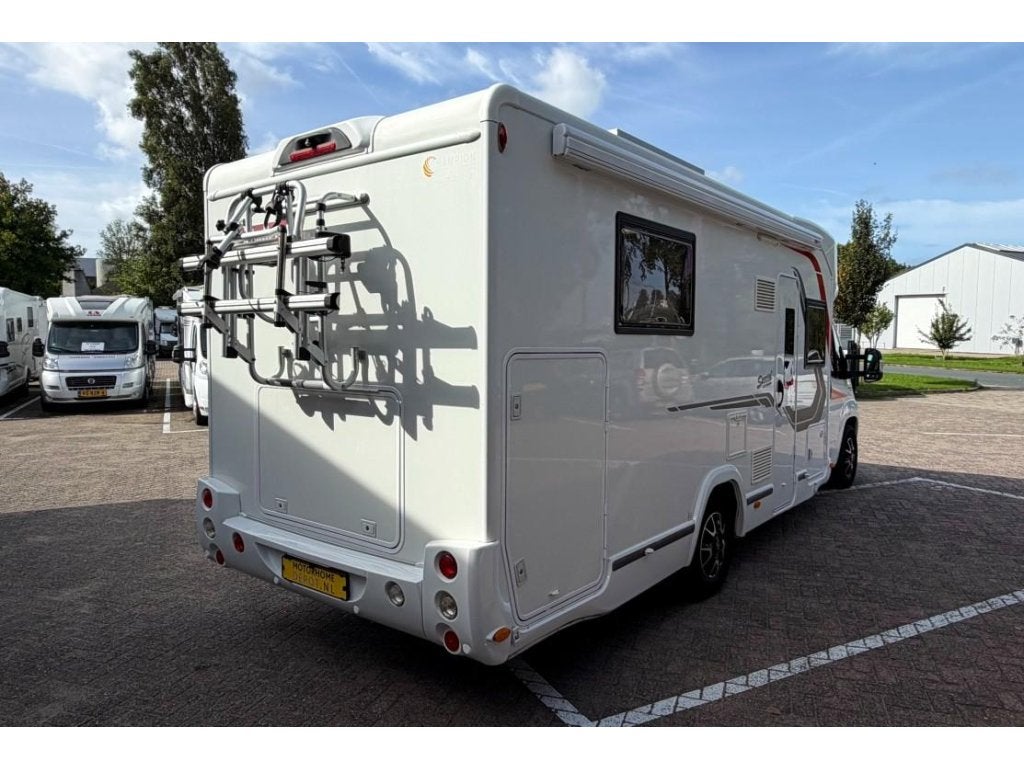 Challenger Special Edition 398 XLB Queensbed Hefbed DakAirco, Caravans en Kamperen, Luifel, Fiat, 7 tot 8 meter, Bedrijf