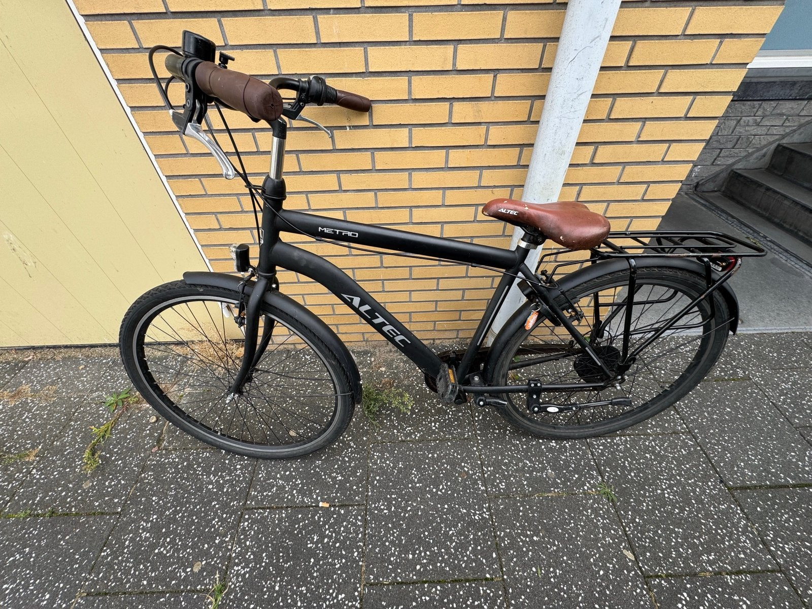 Altec fiets hij heeft gebruiksporen maar fiets is nog OK, Ophalen of Verzenden, Gebruikt, Overige merken
