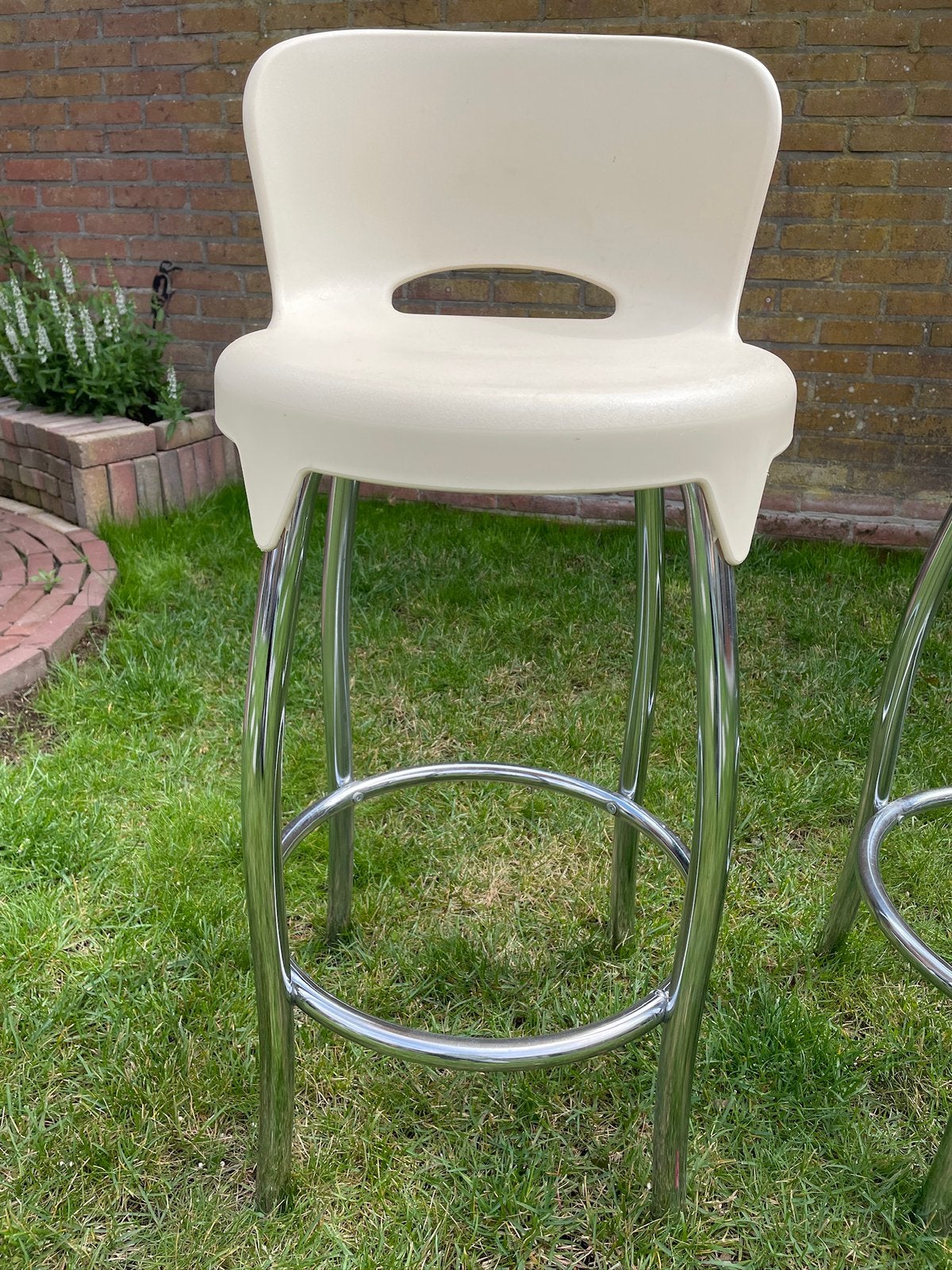 Effezeta barkrukken met chrome poten., Huis en Inrichting, Ophalen, Kunststof, Gebruikt, 60 tot 90 cm