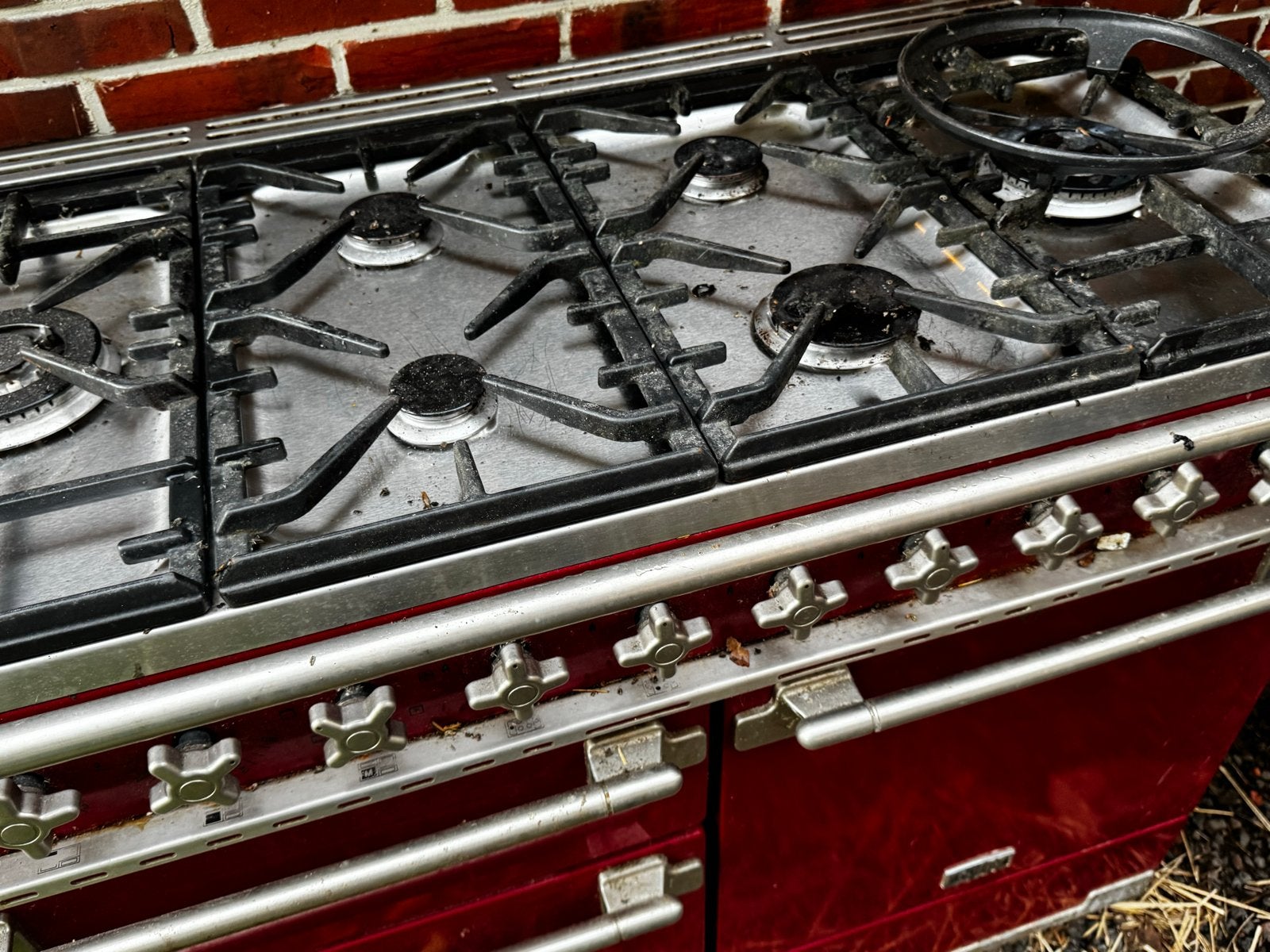 Falcon Fornuis - Rood Gasfornuis met 6 Kookzones en 3 ovens, Ophalen, Gebruikt, 60 cm of meer, Gas