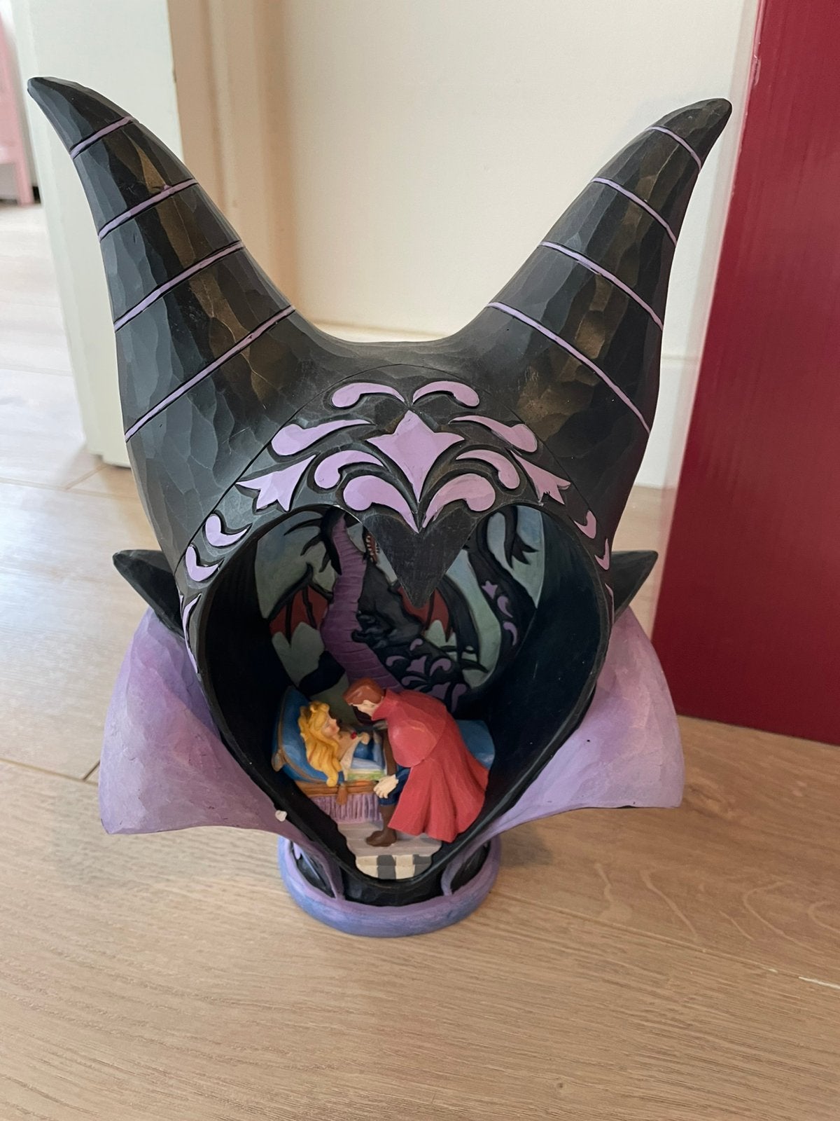 Disney traditions Jim shore Aurora - Maleficent Diorama, Ophalen of Verzenden, Sneeuwwitje of Doornroosje, Nieuw, Beeldje of Figuurtje