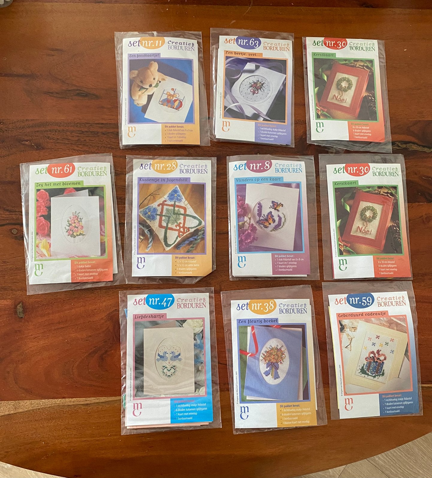Borduurkaarten 10x, Hobby en Vrije tijd, Ophalen of Verzenden, Zo goed als nieuw