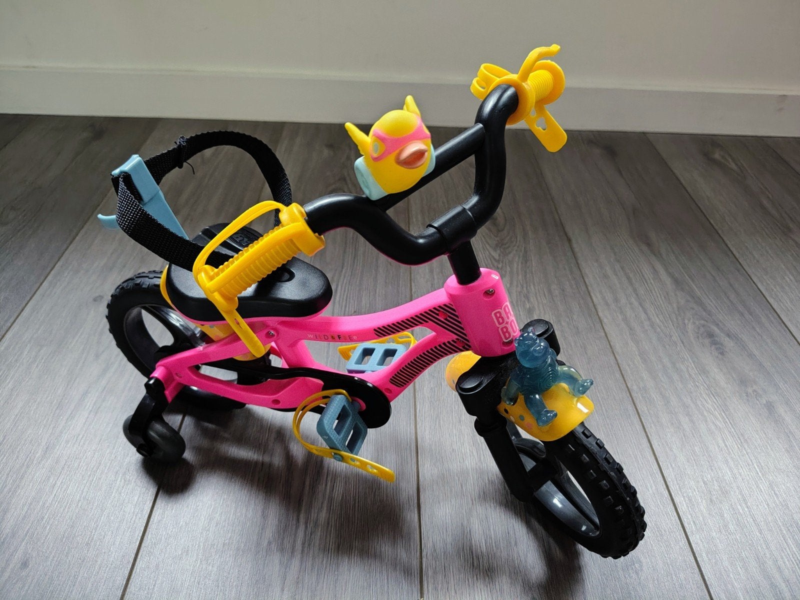 Baby Born Fietsje met zijwieltjes en accessoires, Kinderen en Baby's, Speelgoed | Poppen, Ophalen of Verzenden, Gebruikt, Overige typen