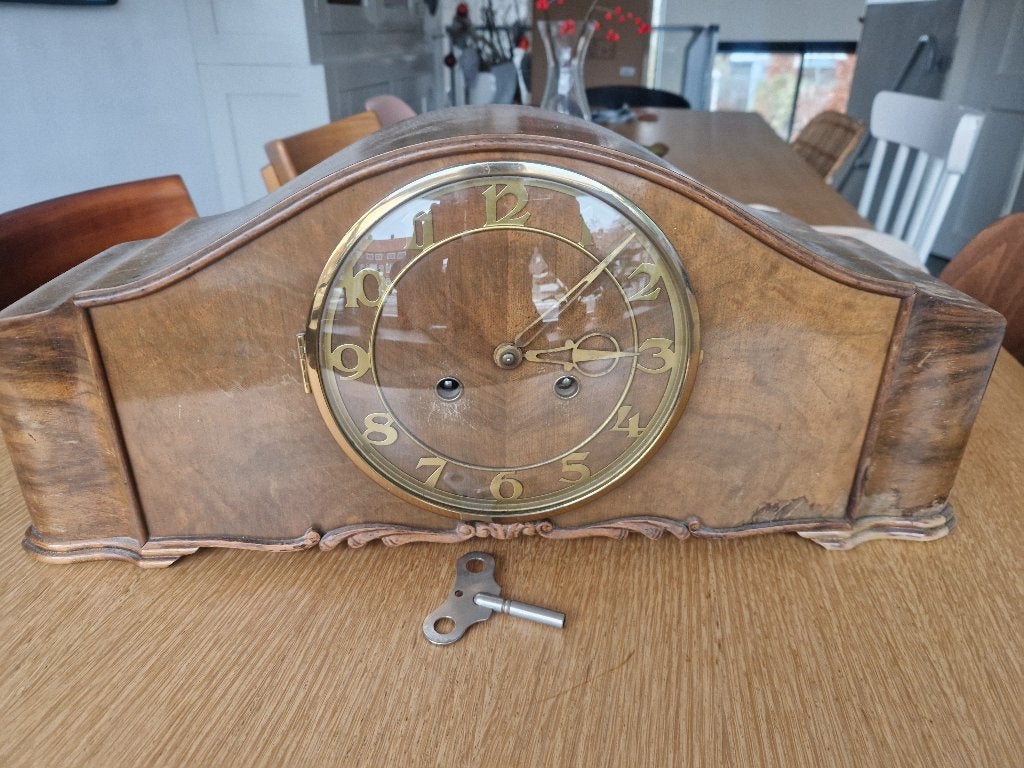 Te koop Antieke klok, Ophalen